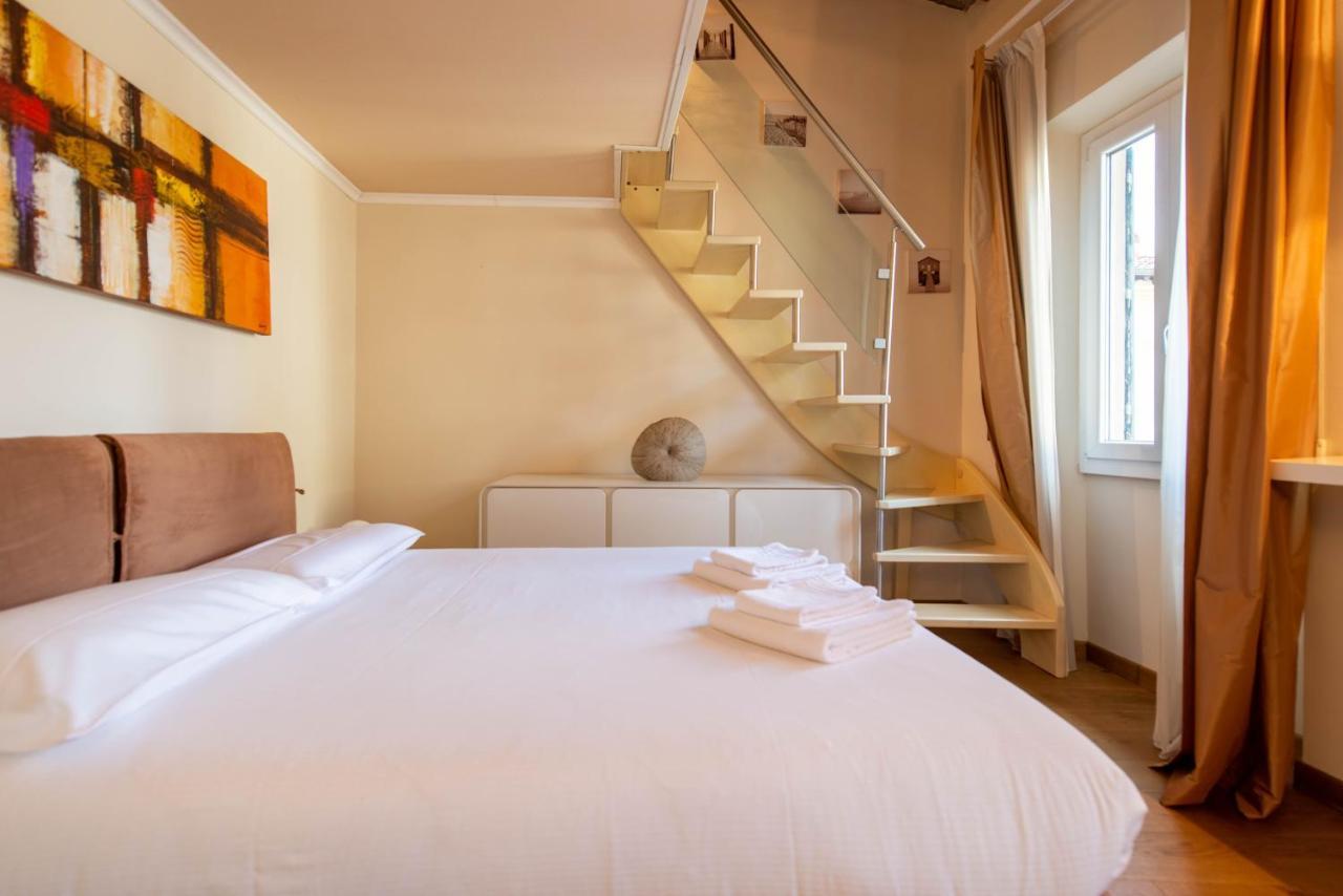 Modern, Bright Near Boboli Gardens & Santo Spirito - Homeunity Florenz