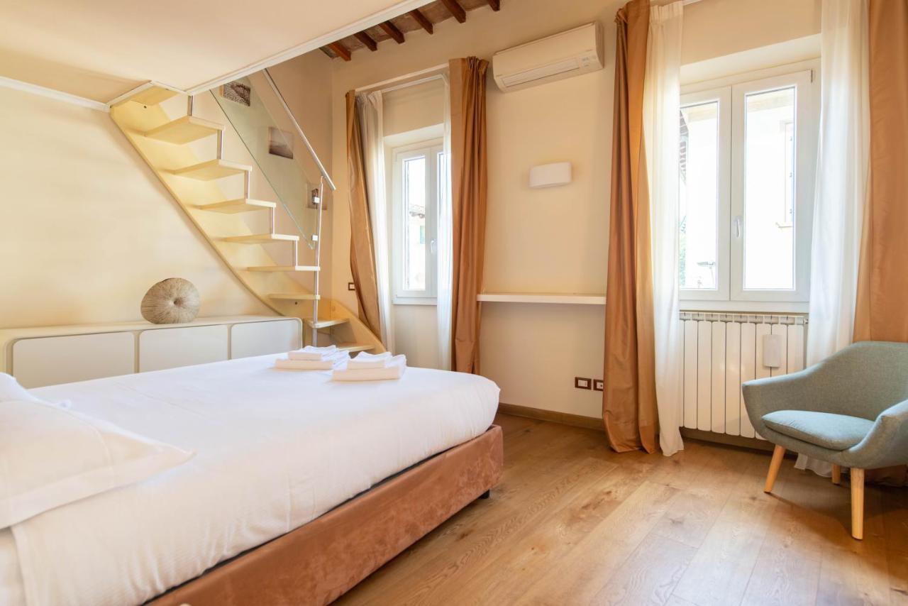 Modern, Bright Near Boboli Gardens & Santo Spirito - Homeunity Apartment Florenz